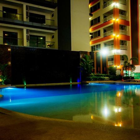 Family Residence Pattaya Exterior photo