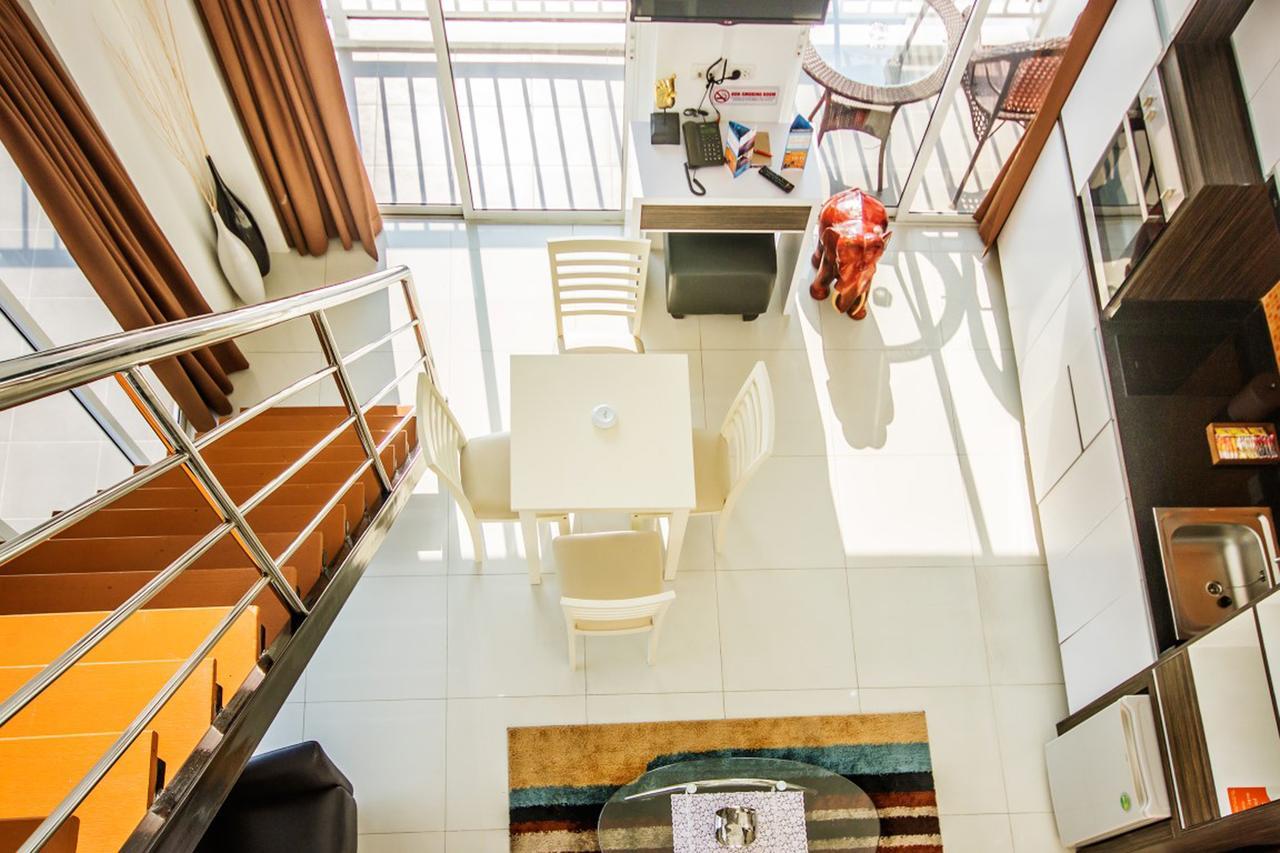 Family Residence Pattaya Exterior photo