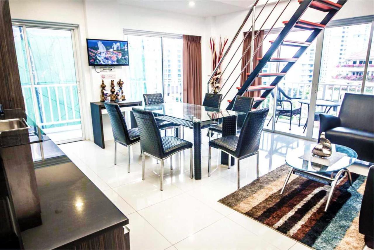 Family Residence Pattaya Exterior photo