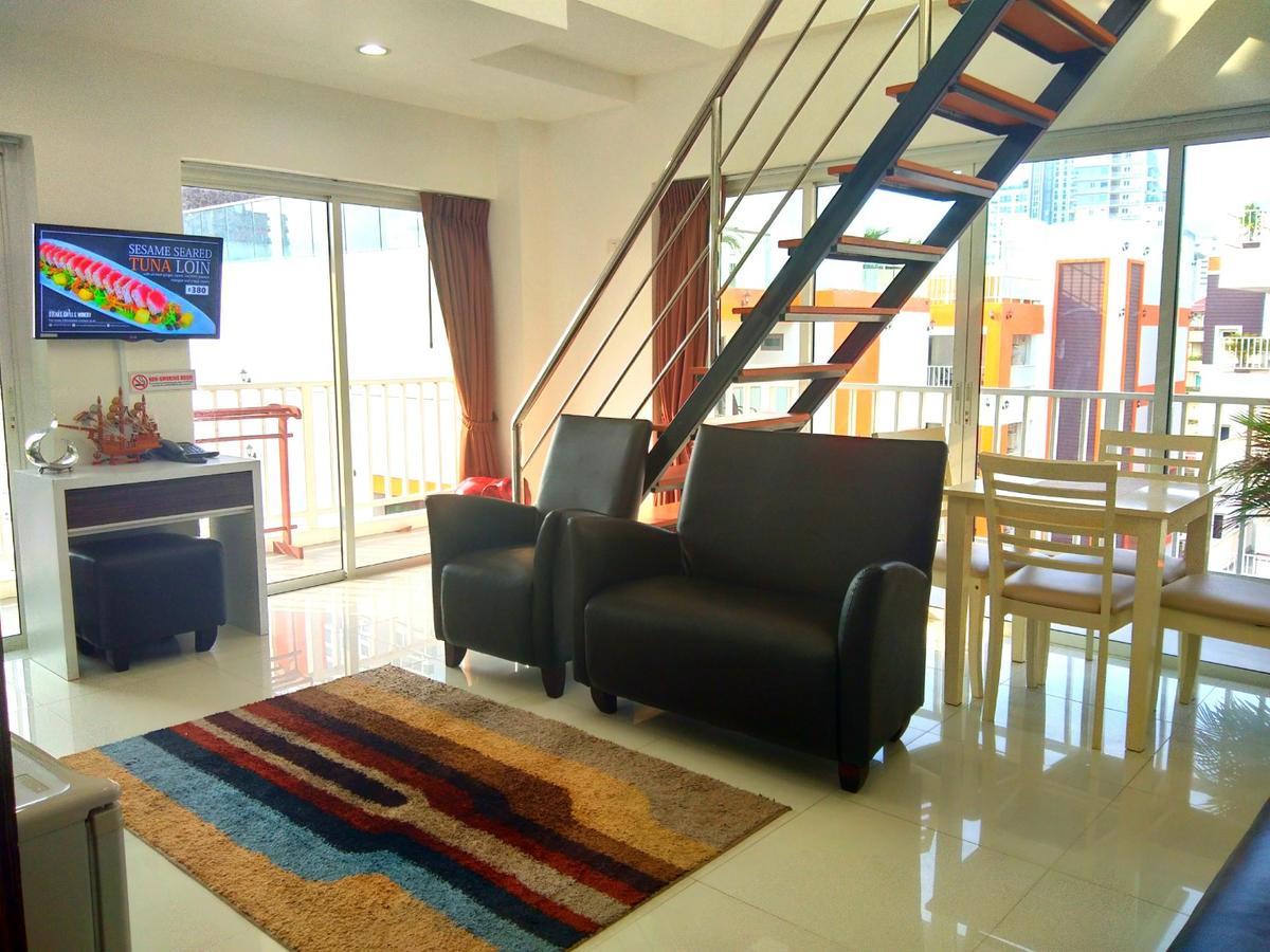 Family Residence Pattaya Exterior photo