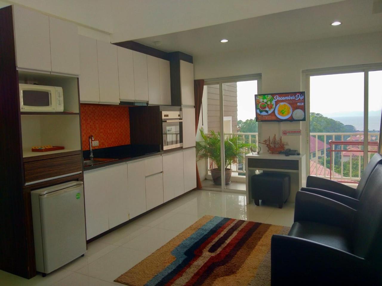 Family Residence Pattaya Exterior photo